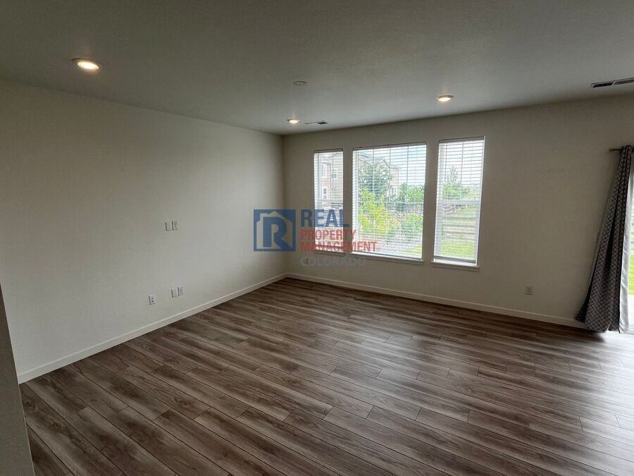 6549 Westcliffe Dr - Photo 4 of 23