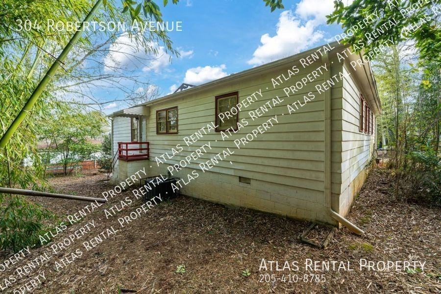 304 Robertson Ave - Photo 4 of 22