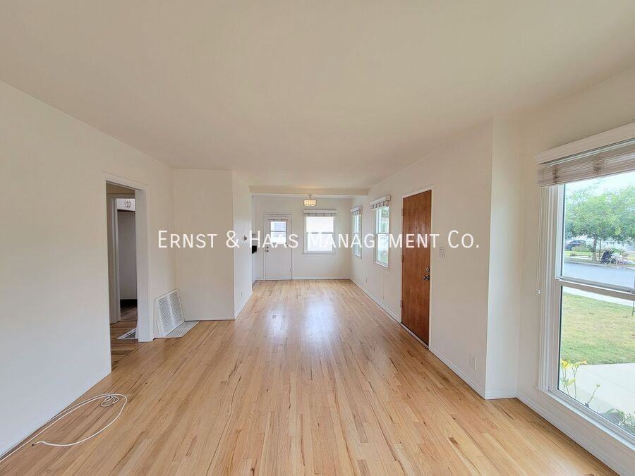 3102 Ocana Ave - Photo 4 of 23