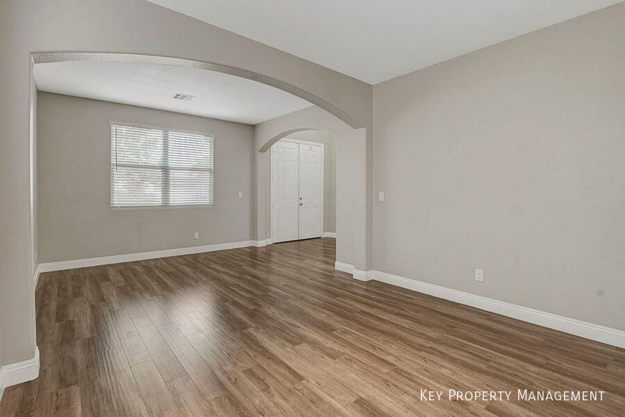 9676 Grouse Grove Ave - Photo 3 of 20