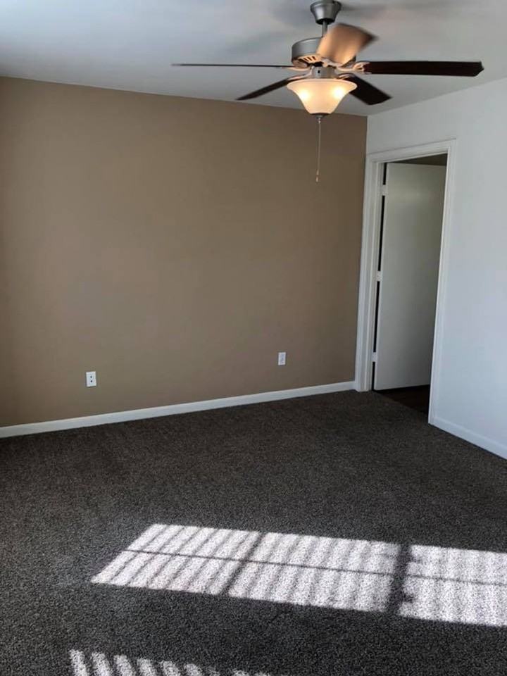 HEARTHSTONE - Photo 2 of 13