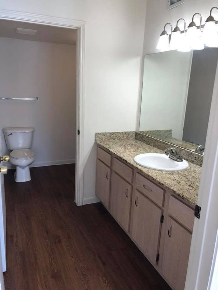 HEARTHSTONE - Photo 3 of 13