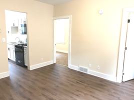 featured image of 421 W Washington St