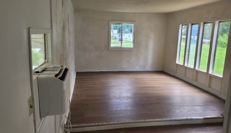 205/437 Holt Ave #16 - Photo 2 of 6