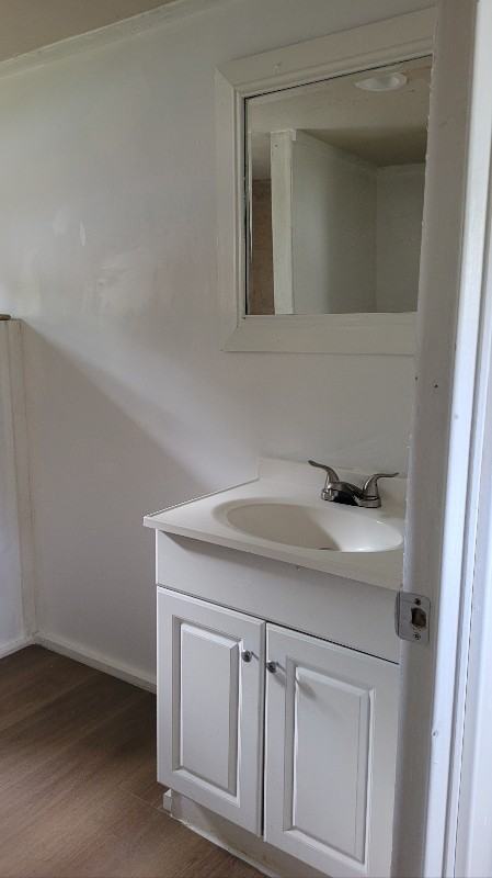 205/437 Holt Ave #16 - Photo 5 of 6