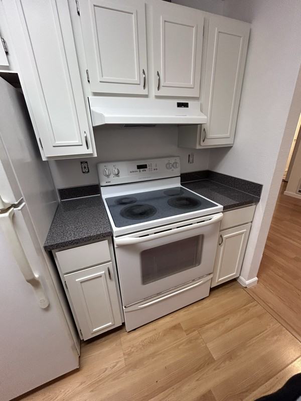 16915 Broadway Ave #A - Photo 3 of 12