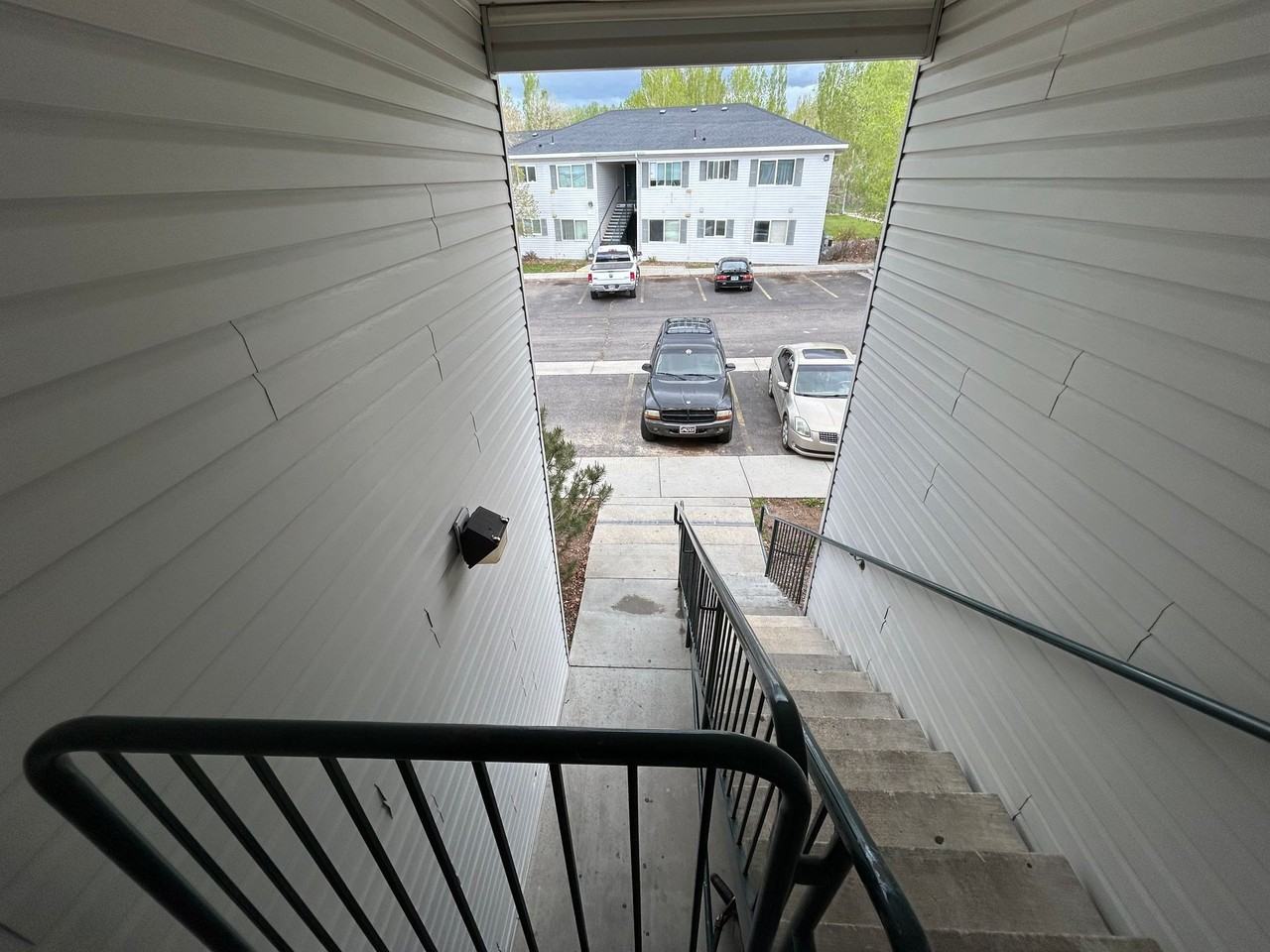 Riverton Apartments - Photo 5 of 32