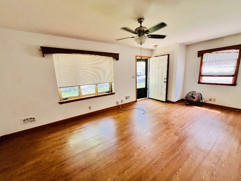 5123 N 83rd St - Photo 2 of 17