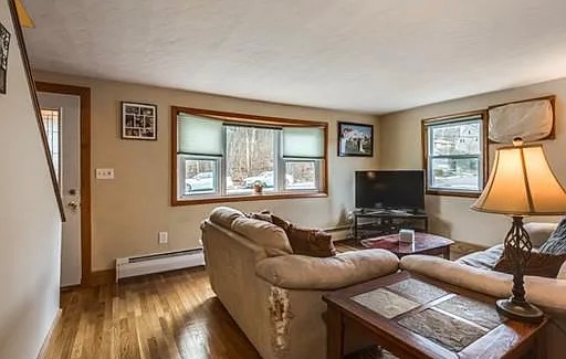 25 Purity Springs Rd - Photo 2 of 10