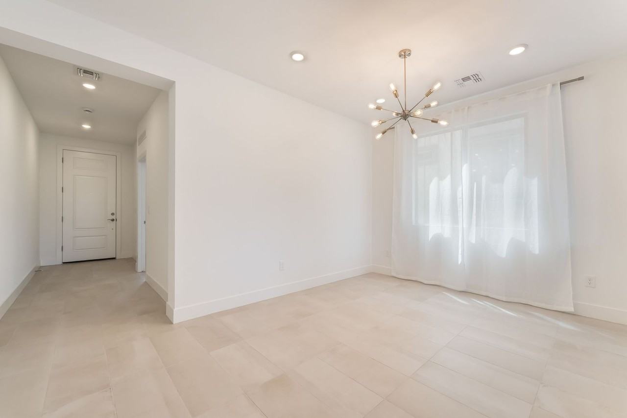 10249 Eden Mountain St - Photo 3 of 28