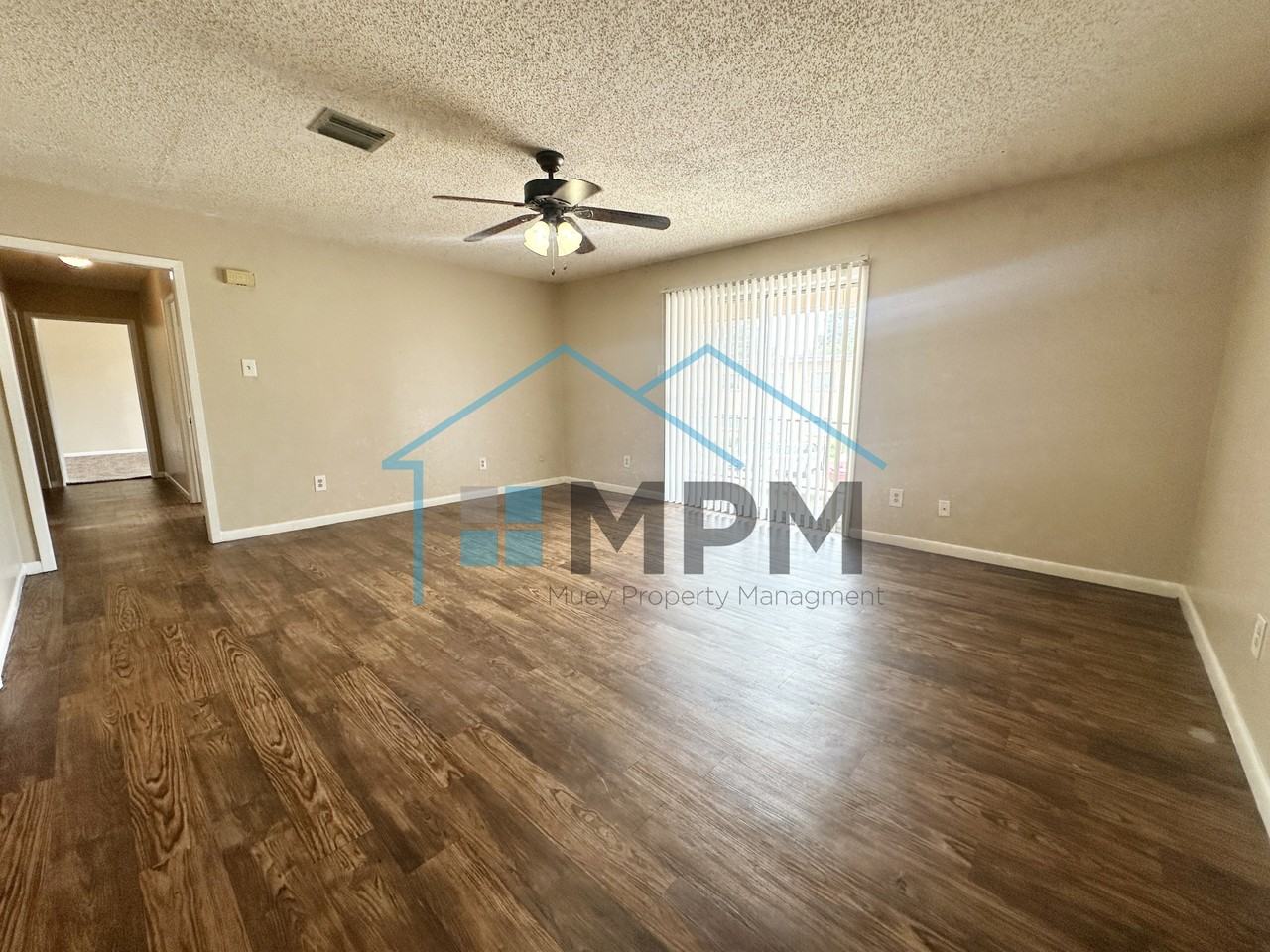 109 Hudson Terrace - Photo 2 of 11