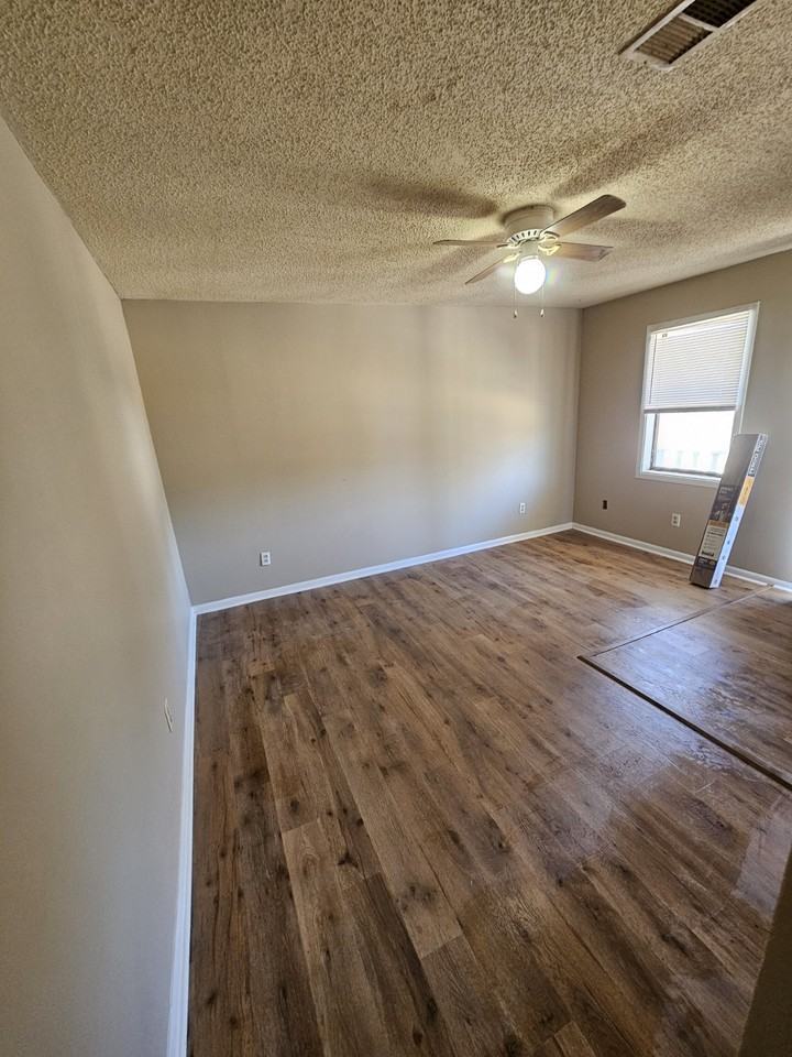 709 Vine Street - Photo 2 of 7