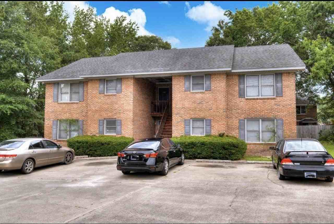 1999 Coral Way - Photo 2 of 9