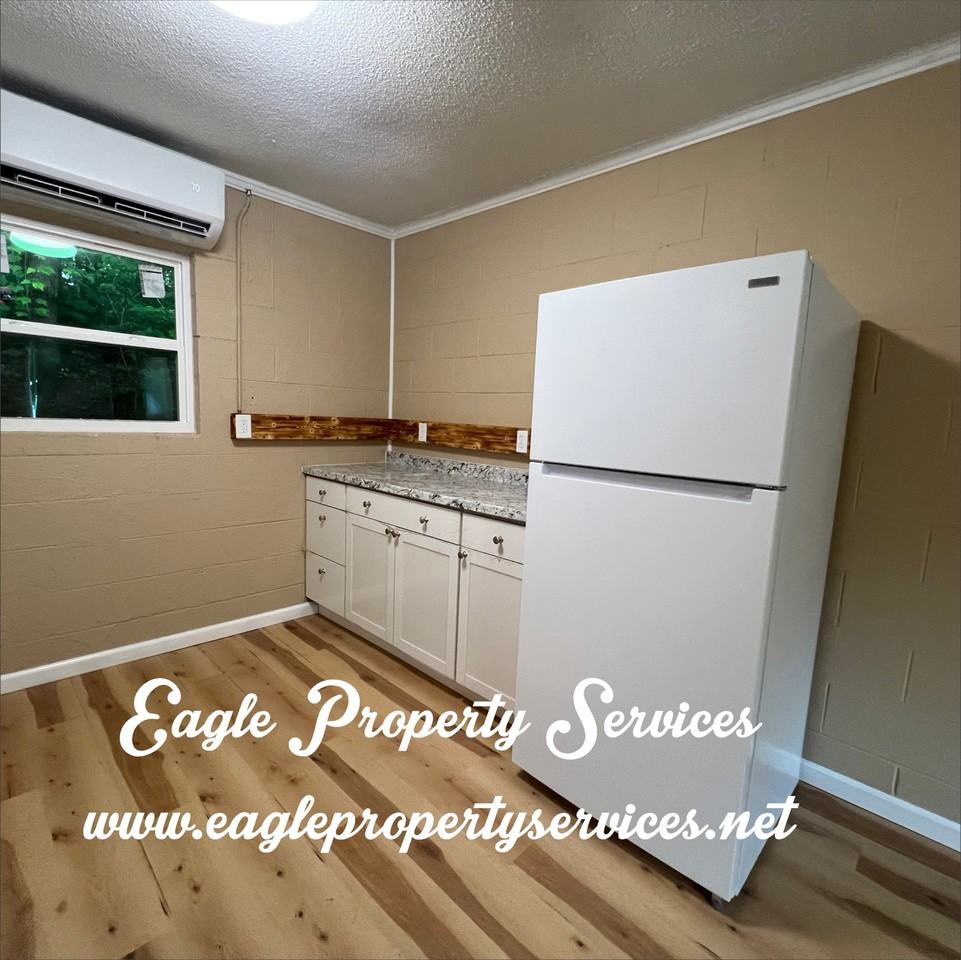 Townsend Lane Complex - Photo 2 of 8