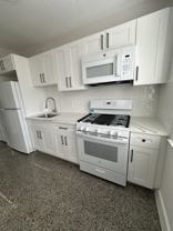 211-215 SW 18th Ave - FALCAP 4. LLC - Photo 1 of 1