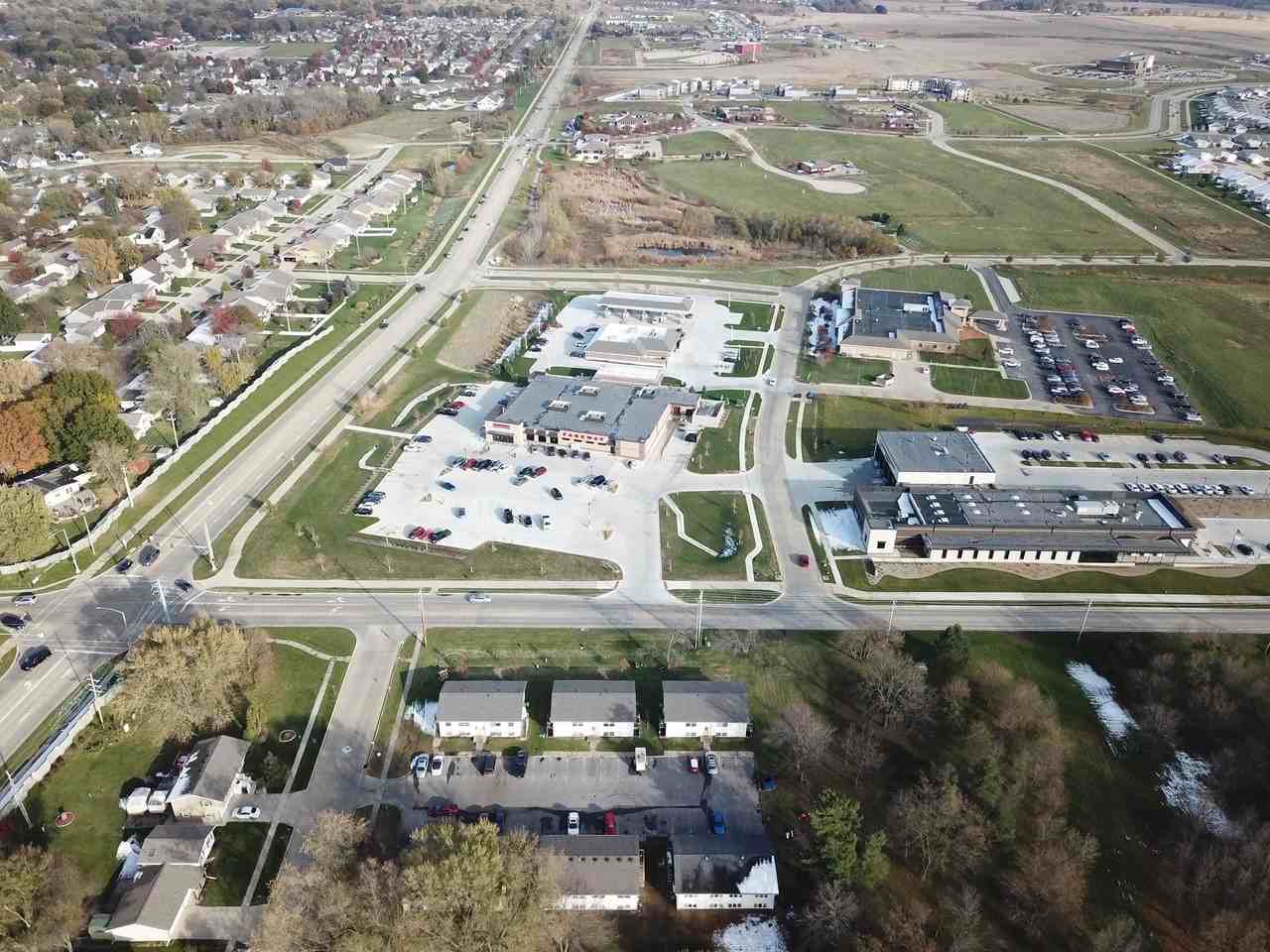 Main Street Crossing - Photo 3 of 26