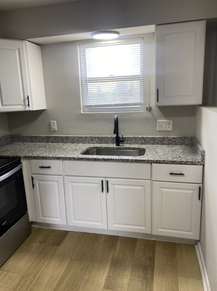 1414 E Columbus St Columbus, OH 43206 - Photo 2 of 6