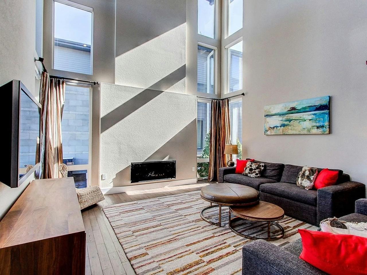 8374 East 51st Avenue - Photo 6 of 50