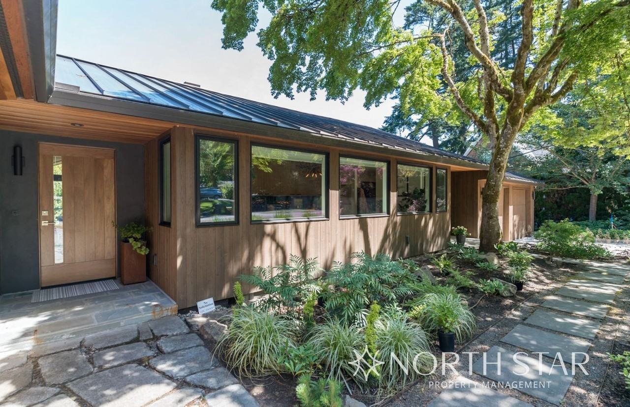 1235 Chandler Rd - Photo 4 of 47