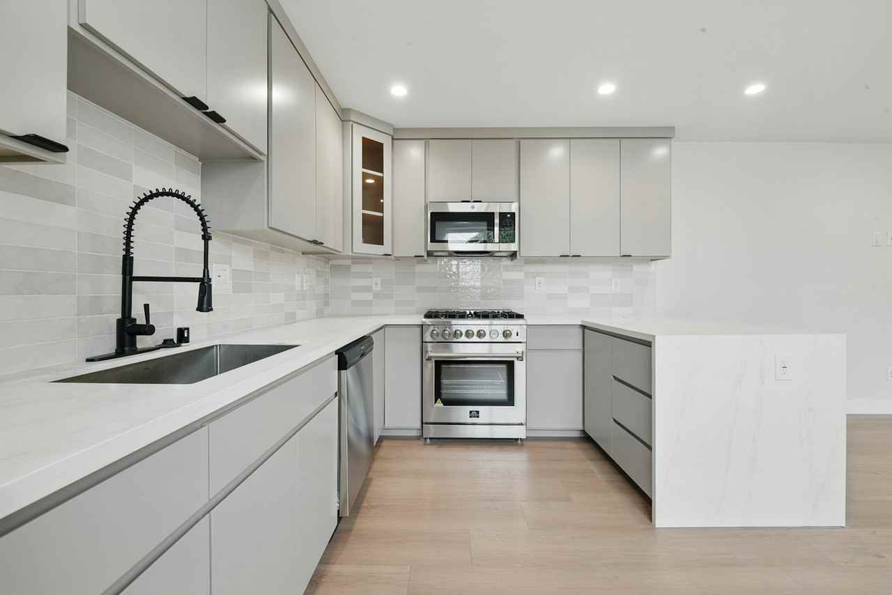 8234 Blackburn Avenue, Unit 8236 - Photo 3 of 50