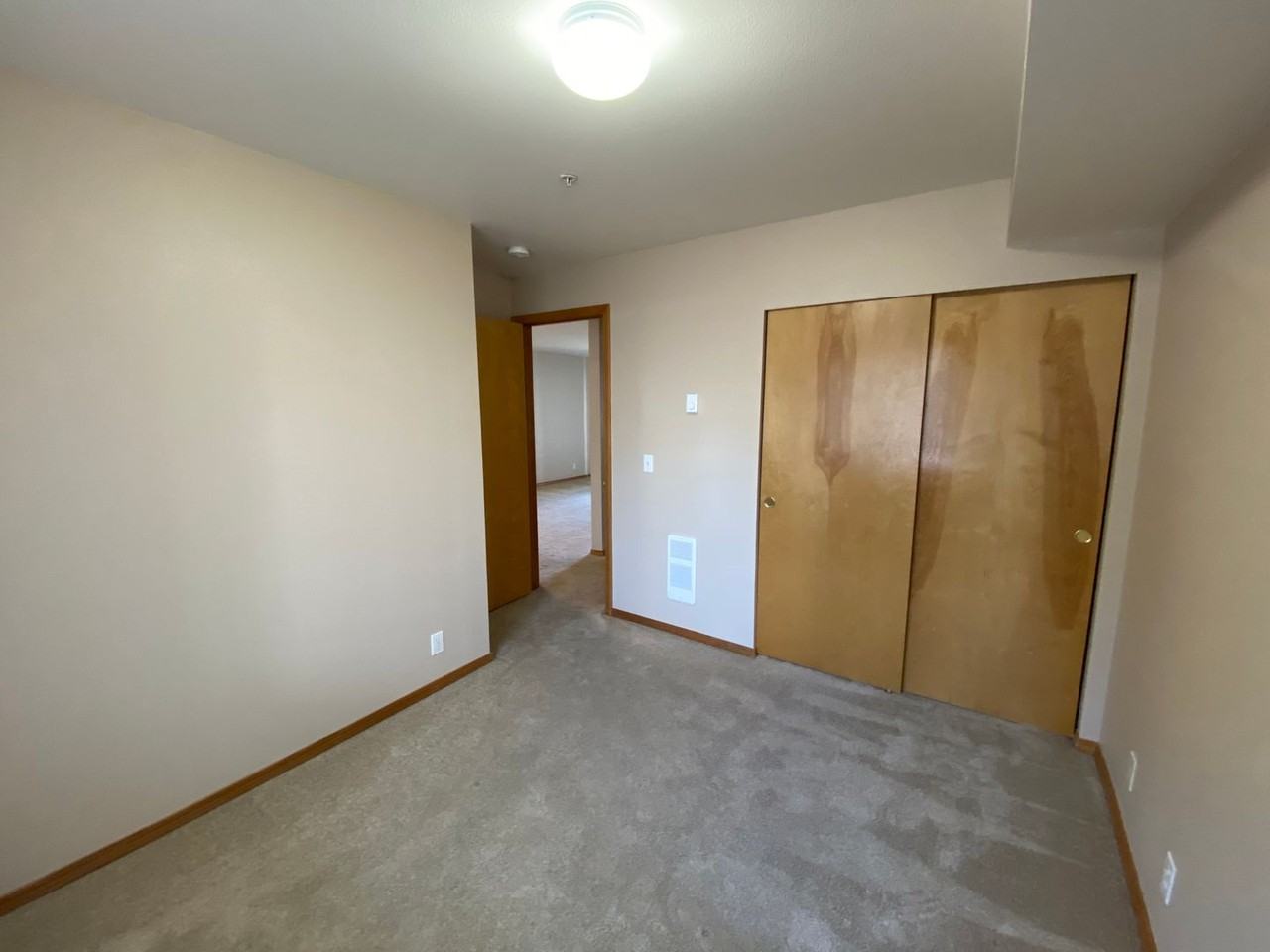 2715 W Maplewood Ave #224 - Photo 6 of 10