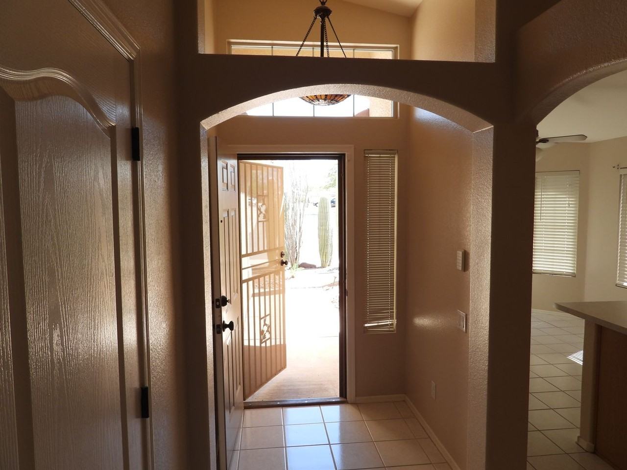 9131 N Ironwood Bluffs Ln - Photo 2 of 22