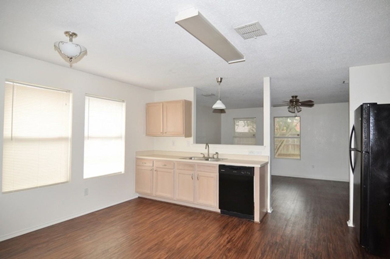 2971 Celian Dr - Photo 3 of 16