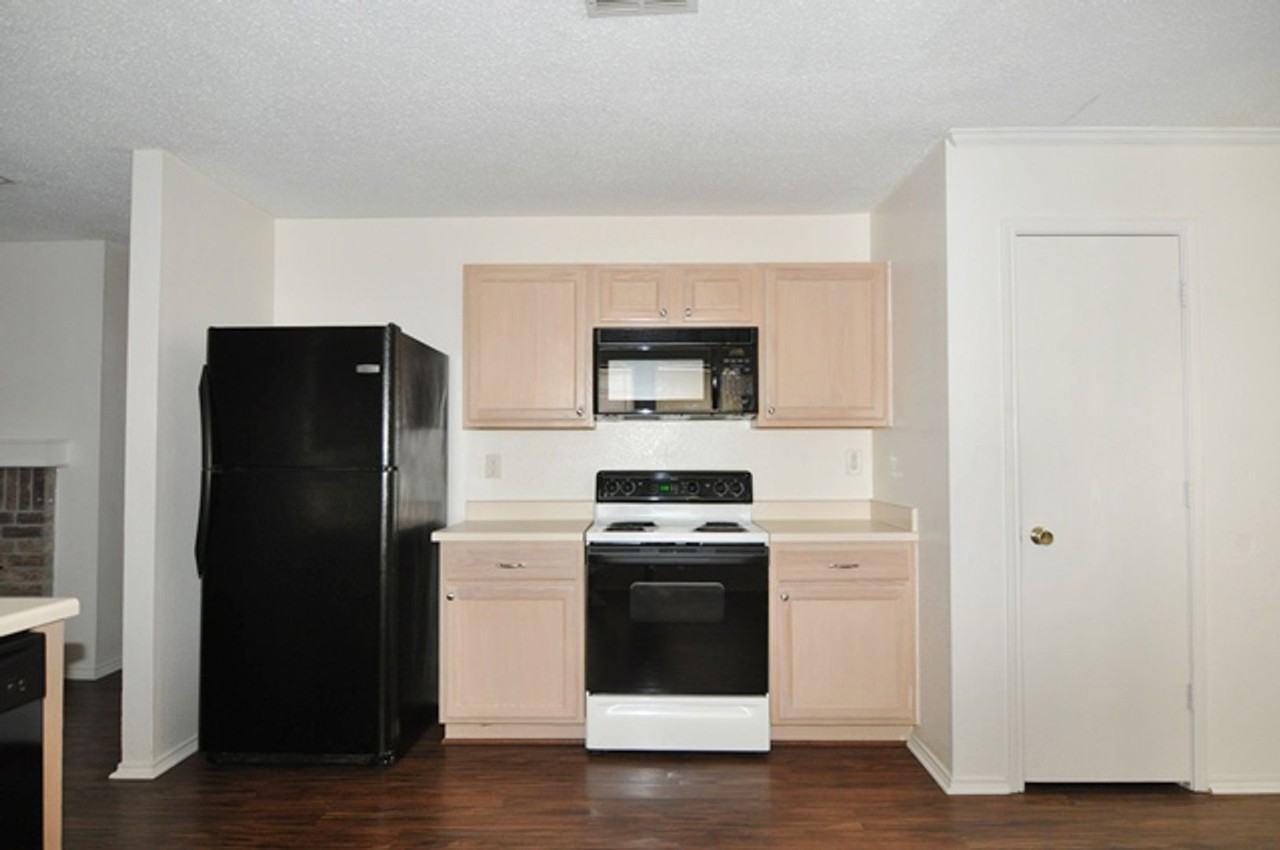 2971 Celian Dr - Photo 5 of 16