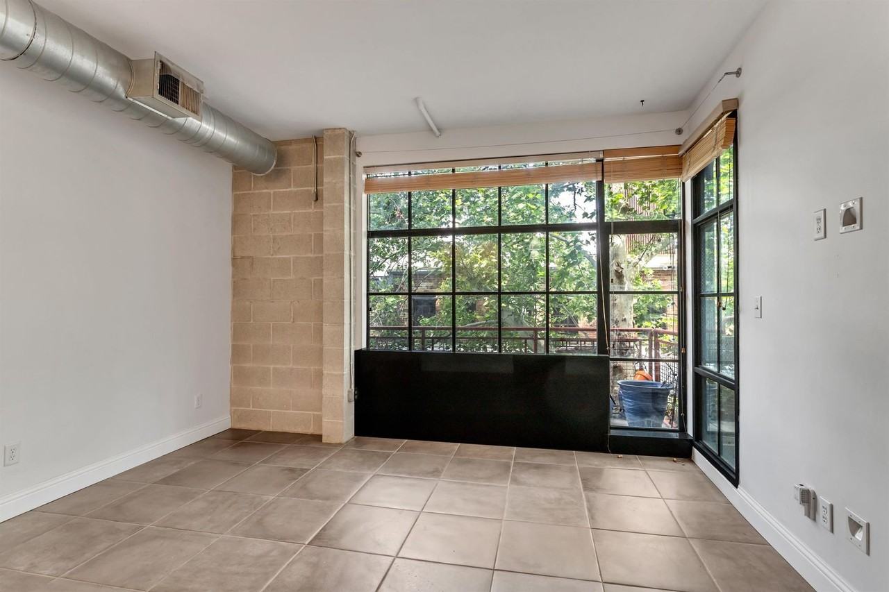 336 W Broadway #206 - Photo 7 of 18