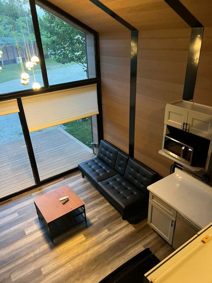 3710 Pheasant St - Photo 2 of 13