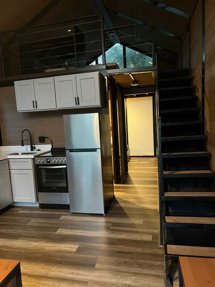 3710 Pheasant St - Photo 7 of 13