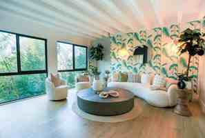 featured image of 319 Heliotrope Ave