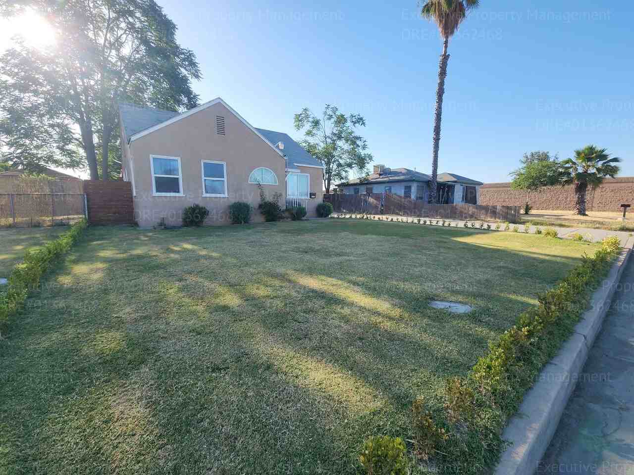 118 Dixon Ave - Photo 2 of 48