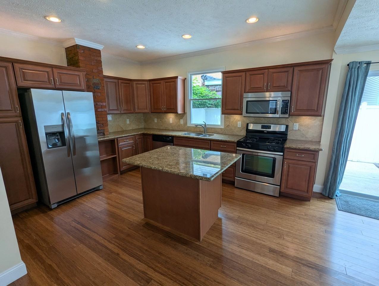 2013 Larkins Way - Photo 4 of 24