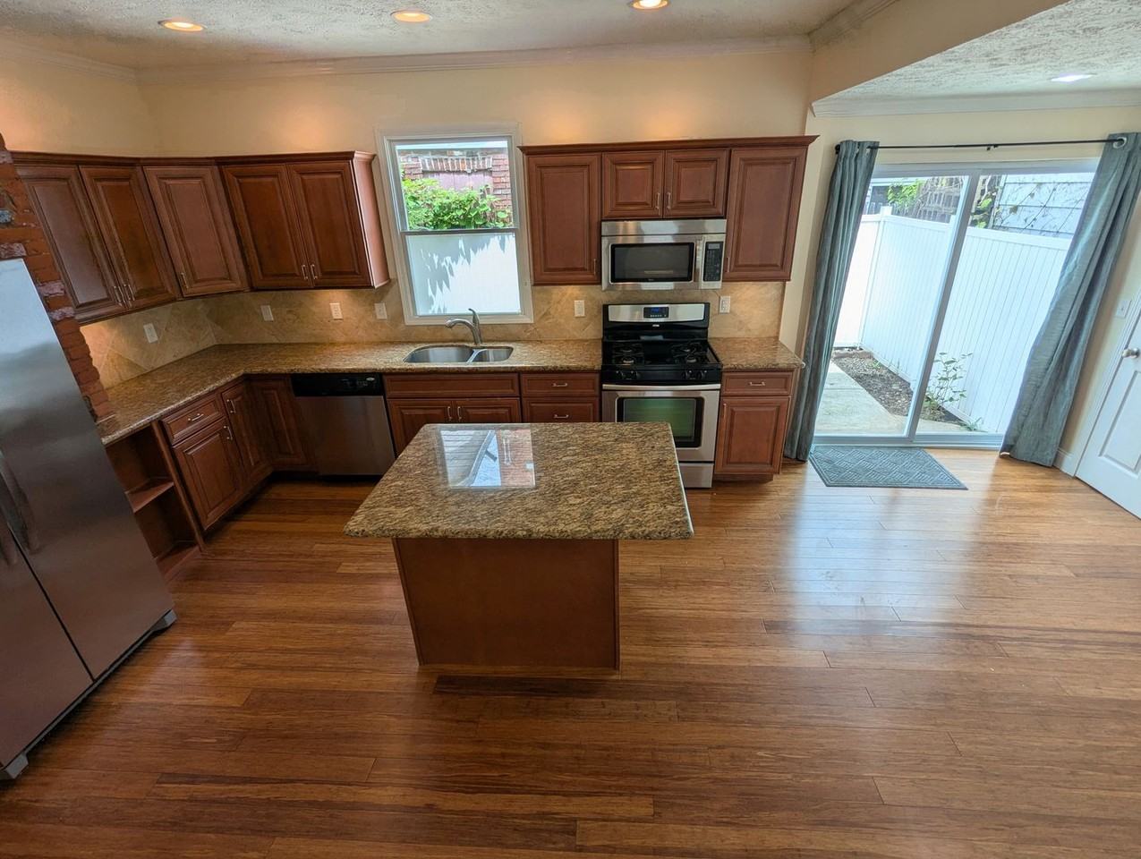 2013 Larkins Way - Photo 7 of 24