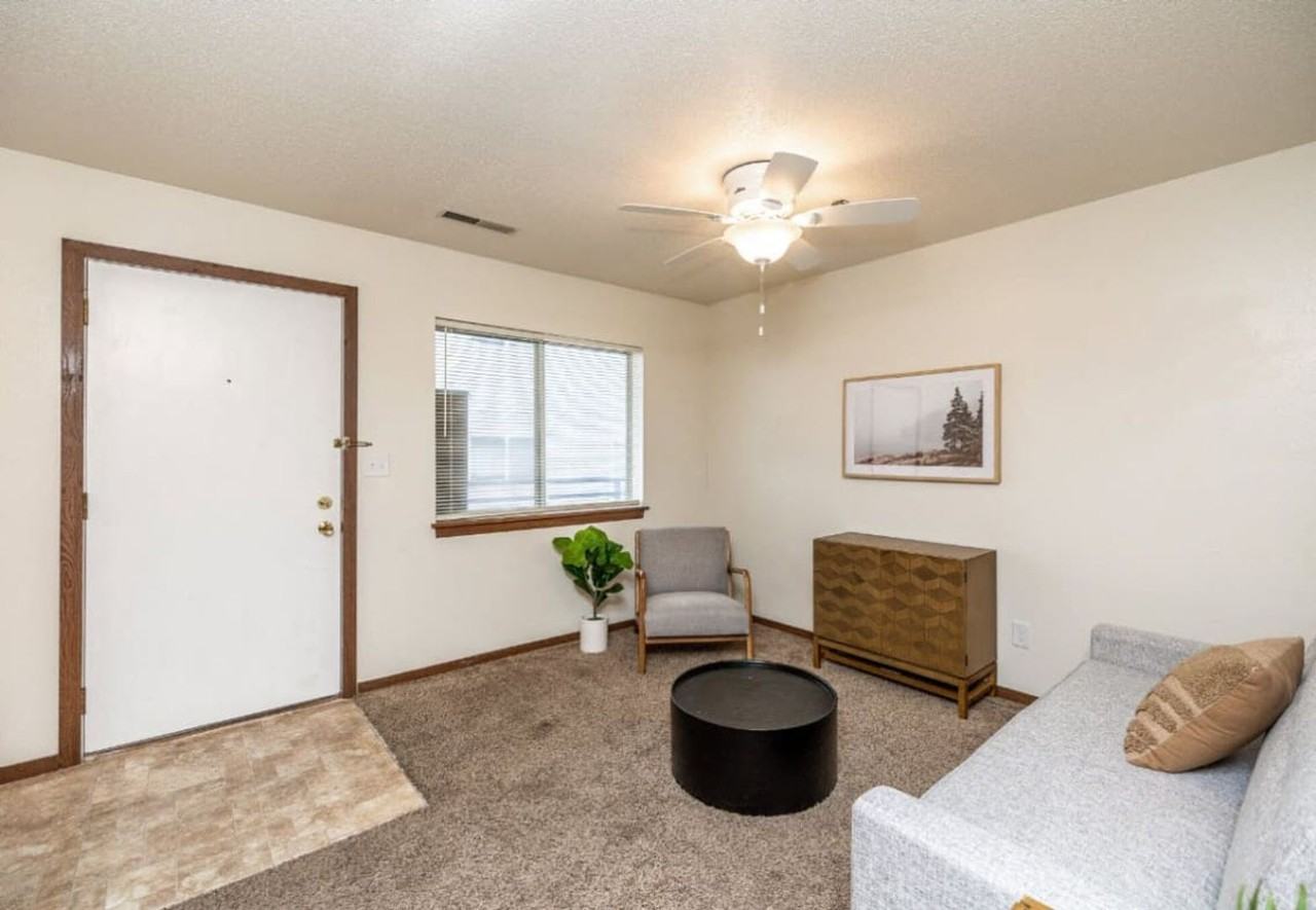 The Forum At Lincoln - Photo 6 of 36