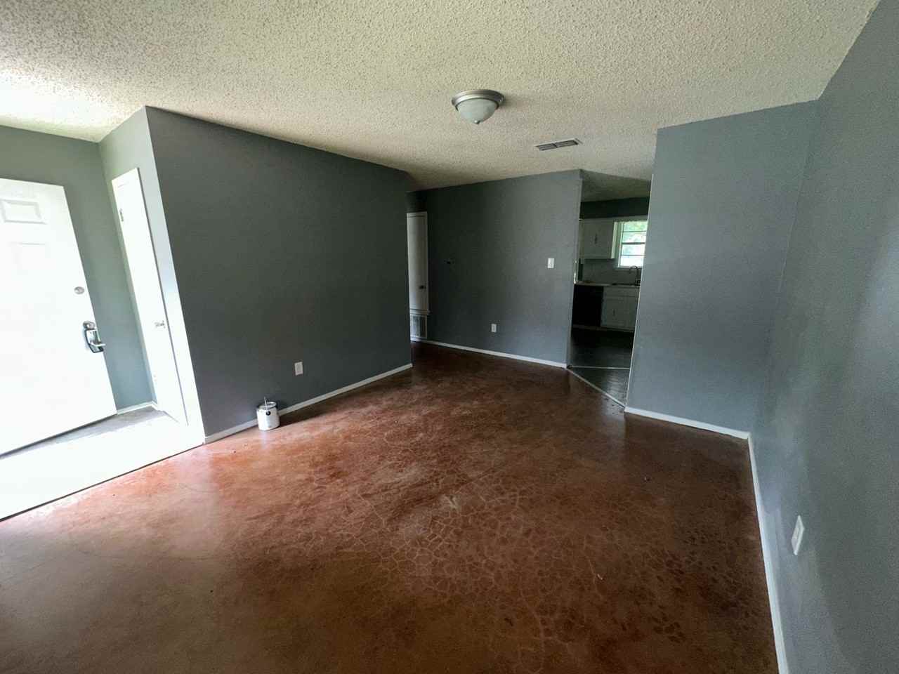 12122 Michael St - Photo 3 of 12