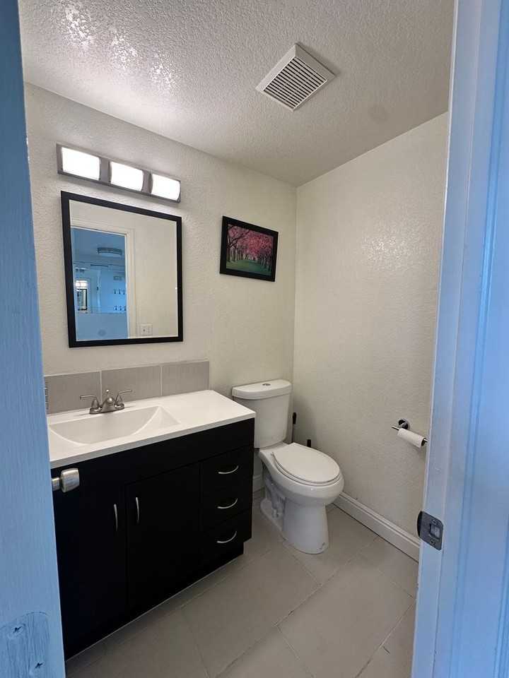 8024 Decatur St - Photo 6 of 11