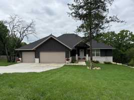 featured image of 365 Timberlake Rd