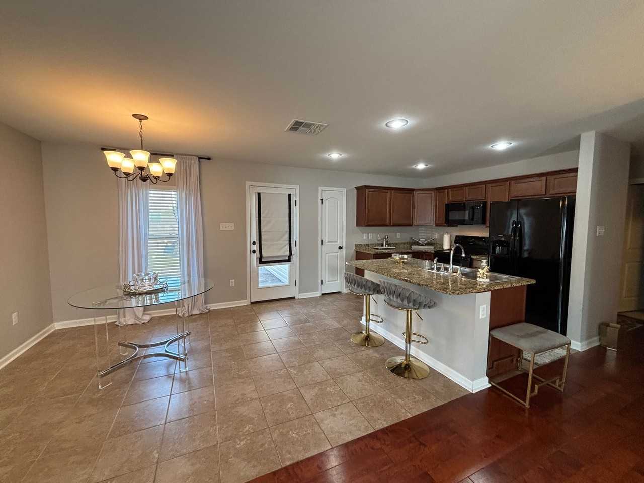 1125 Eli Connor Dr - Photo 3 of 15