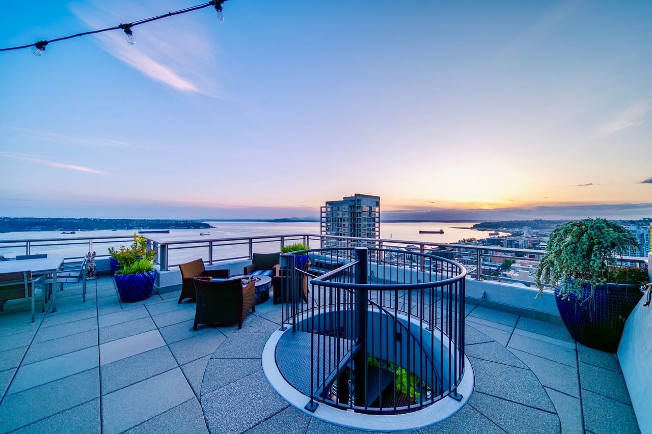 2033 2nd Ave Ph #2 - Photo 3 of 40