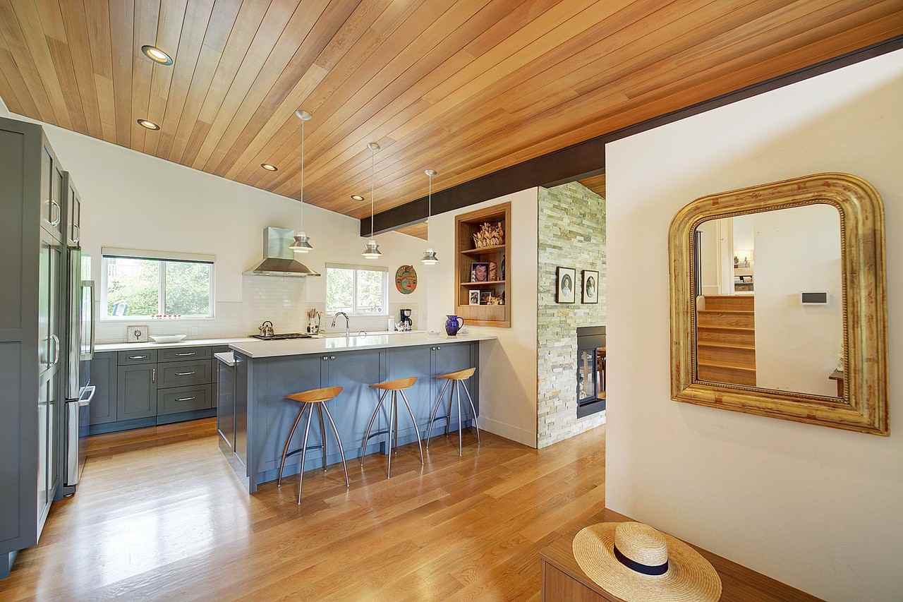 2250 40th Ave E - Photo 2 of 40