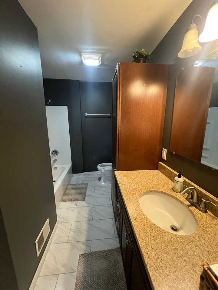 420 Walnut St - Photo 6 of 17