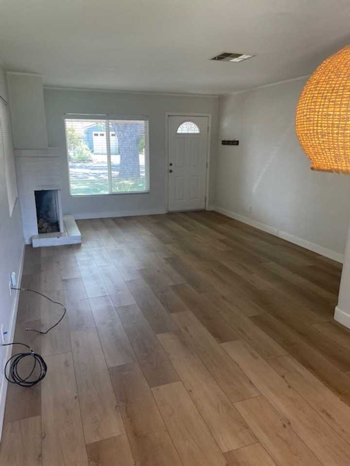4805 61st St - Photo 3 of 11
