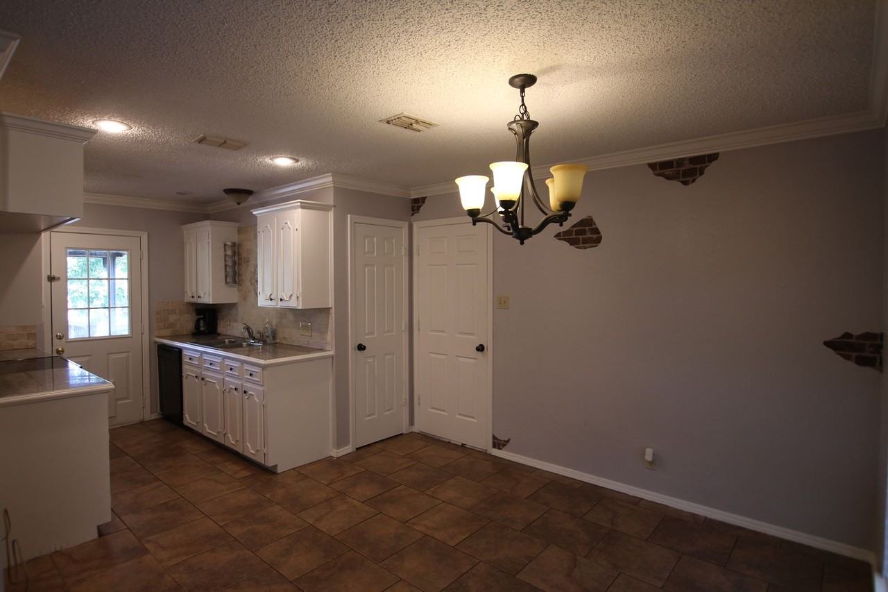 9319 Kelly Green St - Photo 5 of 18