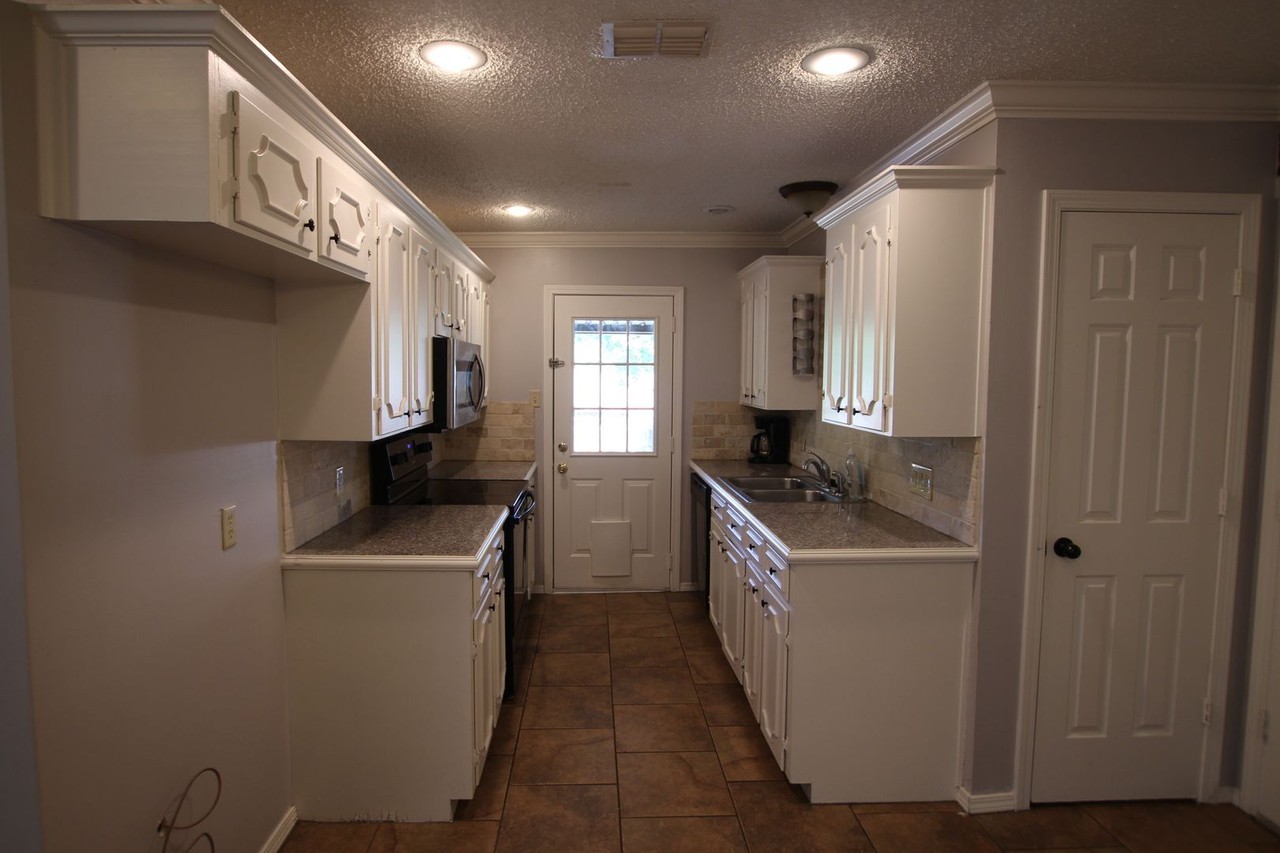 9319 Kelly Green St - Photo 7 of 18