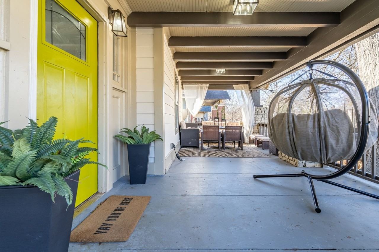 1530 Rogers Ave Sw - Photo 2 of 15