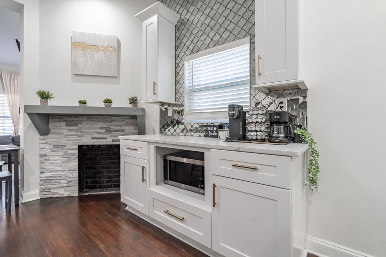 1530 Rogers Ave Sw - Photo 5 of 15