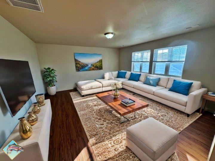 206 Brookshire Blvd - Photo 2 of 6