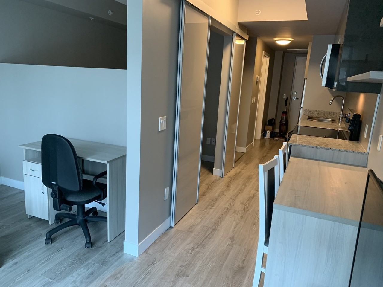 250 Albert St - Photo 3 of 11